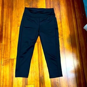 Orangetheory 🍊 leggings. Size M